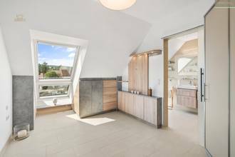 Schlafzimmer mit Bad ensuite