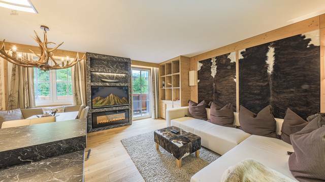 KITZIMMO-elegante Wohnung in zentraler Lage in KitzbÃ¼hel. -2