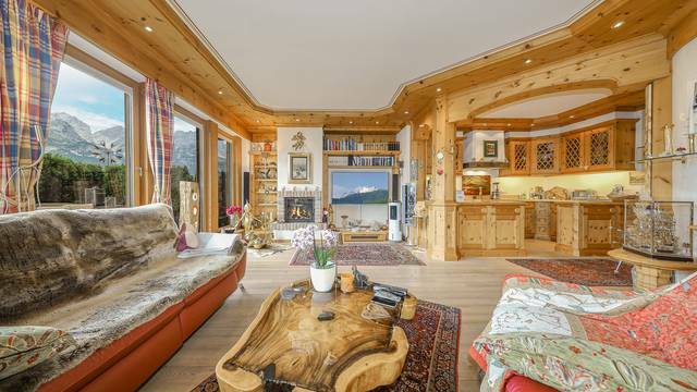 KITZIMMO-Exklusive Wohnung in luxuriÃ¶ser Anlage mit Indoorpool kaufen - Immobilien Ellmau.