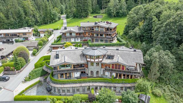 KITZIMMO-Exklusive Wohnung in luxuriÃ¶ser Anlage mit Indoorpool kaufen - Immobilien Ellmau.
