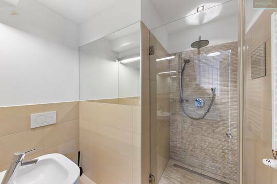 Badezimmer 1. Ebene