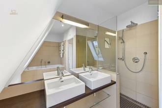 Badezimmer 2. Ebene