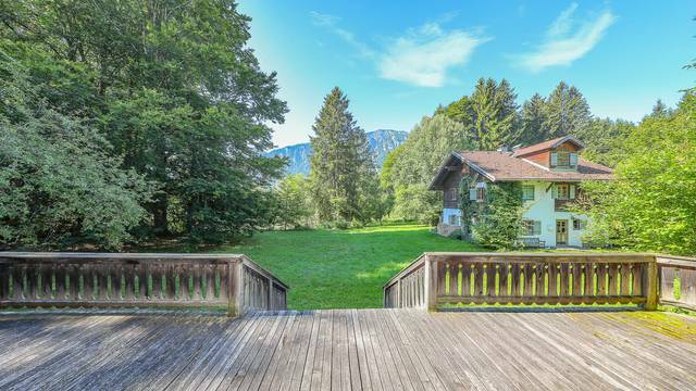 KITZIMMO-Historische Villa in idyllischer Lage kaufen - Immobilien Pinswang Tirol.