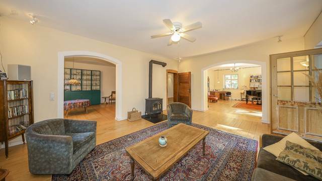 KITZIMMO-Historische Villa in idyllischer Lage kaufen - Immobilien Pinswang Tirol.