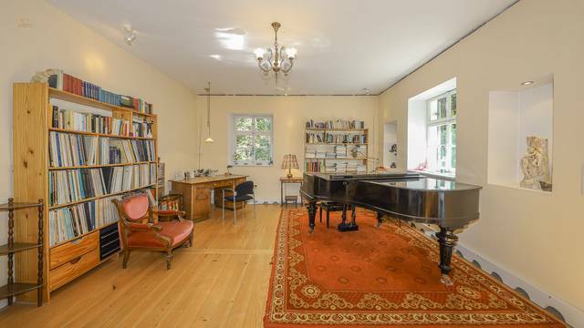 KITZIMMO-Historische Villa in idyllischer Lage kaufen - Immobilien Pinswang Tirol.