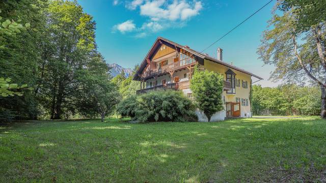 KITZIMMO-Historische Villa in idyllischer Lage kaufen - Immobilien Pinswang Tirol.