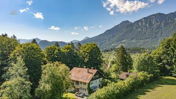 KITZIMMO-Historische Villa in idyllischer Lage kaufen - Immobilien Pinswang Tirol.