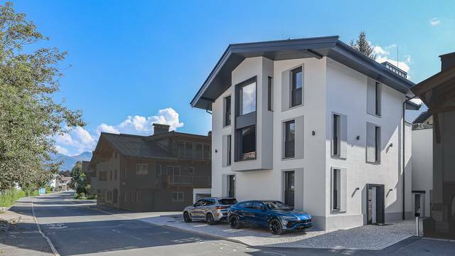 KITZIMMO-LuxuriÃ¶se Stadtvilla im Herzen von KitzbÃ¼hel kaufen - Immobilien KITZIMMO.