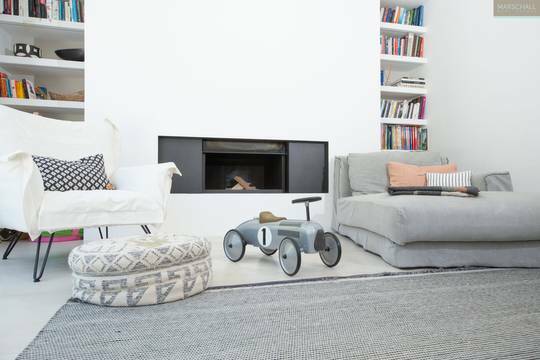 Offener Kamin im Wohnsalon