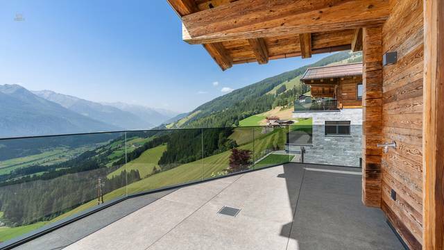 KITZIMMO-Luxusvilla mit Freizeitwohnsitz kaufen - Immobilien KitzbÃ¼hel.