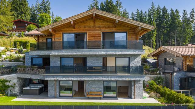 KITZIMMO-Luxusvilla mit Freizeitwohnsitz kaufen - Immobilien KitzbÃ¼hel.