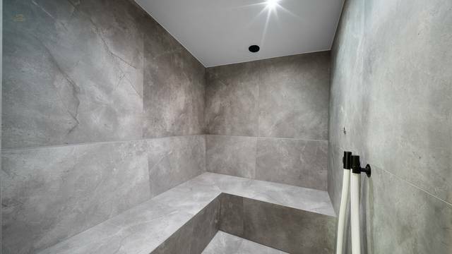 KITZIMMO-Luxusvilla mit Freizeitwohnsitz kaufen - Immobilien KitzbÃ¼hel.