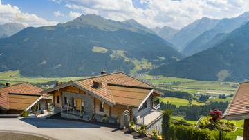 KITZIMMO-Luxusvilla mit Freizeitwohnsitz kaufen - Immobilien KitzbÃ¼hel.