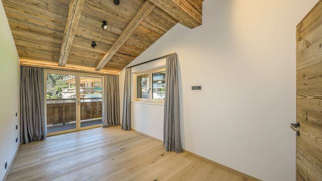 KITZIMMO-Luxuspenthouse sonniger Toplage mit Panorama-Ausblick - Immobilien Brixen.