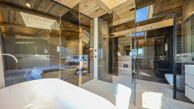 KITZIMMO-Luxuspenthouse sonniger Toplage mit Panorama-Ausblick - Immobilien Brixen.