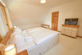 GroÃes Schlafzimmer