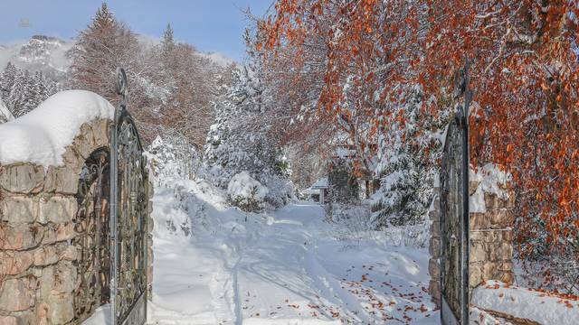 KITZIMMO-Luxusanwesen in Toplage kaufen - Immobilien St. Johann Tirol.