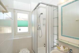 Duschbad mit Fenster