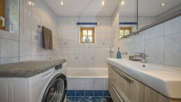 KITZIMMO-Historischen Anwesen mit 3.800 mÂ² Grund in Ruhelage - Immobilien Jochberg.