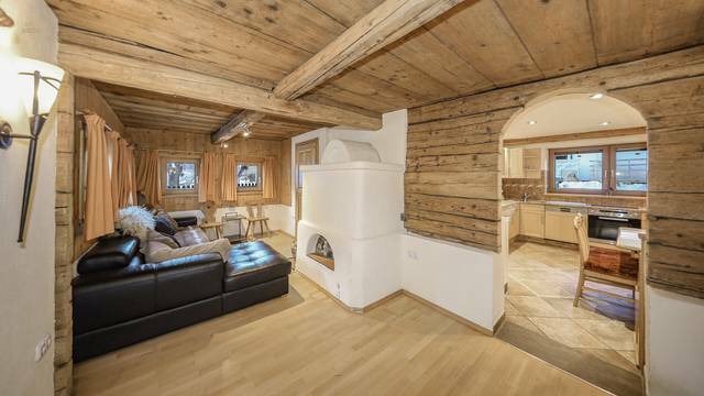 KITZIMMO-Historischen Anwesen mit 3.800 mÂ² Grund in Ruhelage - Immobilien Jochberg.