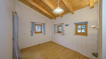 KITZIMMO-Historischen Anwesen mit 3.800 mÂ² Grund in Ruhelage - Immobilien Jochberg.