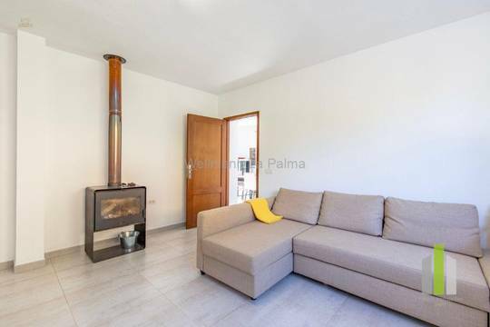 Holzofen im Wohnraum