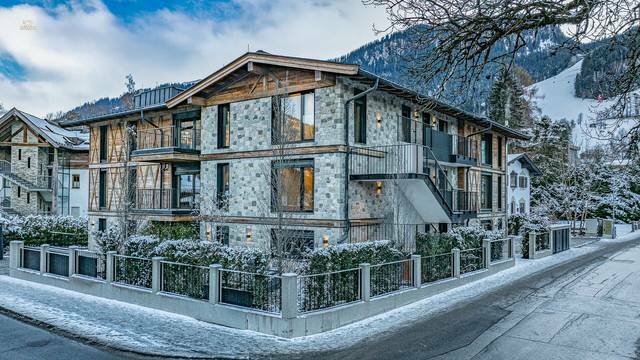 KITZIMMO-Luxus-Townhouse in zentraler Toplage kaufen - Immobilien KitzbÃ¼hel.
