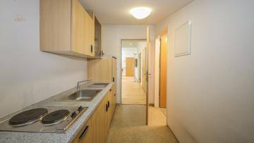 KITZIMMO-Dachgeschoss-Büro mit genehmigter Erweiterung kaufen - Immobilien Kitzbühel.