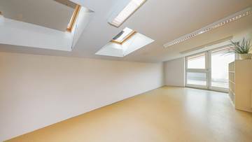 KITZIMMO-Dachgeschoss-Büro mit genehmigter Erweiterung kaufen - Immobilien Kitzbühel.