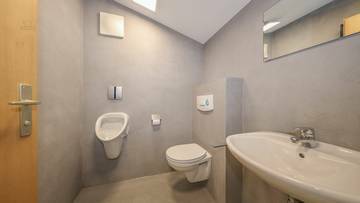 KITZIMMO-Dachgeschoss-Büro mit genehmigter Erweiterung kaufen - Immobilien Kitzbühel.