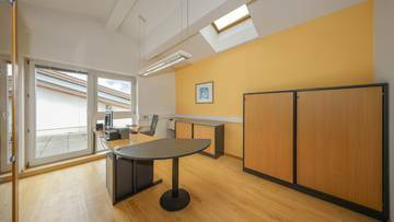 KITZIMMO-Dachgeschoss-Büro mit genehmigter Erweiterung kaufen - Immobilien Kitzbühel.