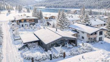 KITZIMMO-exklusives Haus in SeenÃ¤he kaufen. Immobilien St. Ulrich am Pillersee.