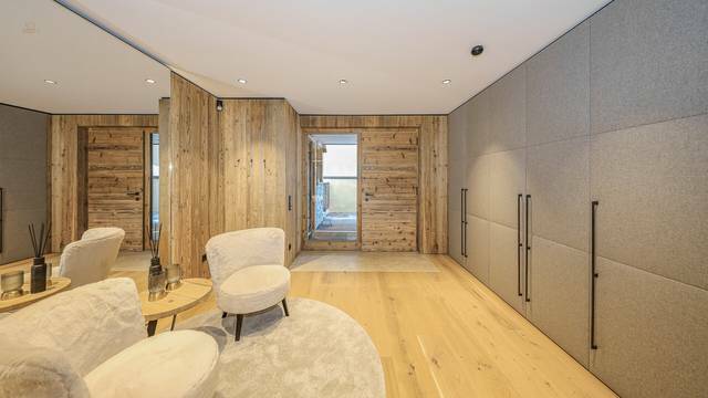 KITZIMMO-Luxus-Neubauvilla mit Pool in Toplage kaufen - Immobilien Ellmau.