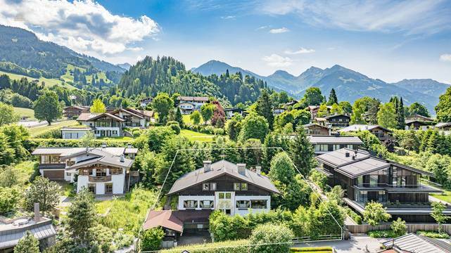 KITZIMMO-BaugrundstÃ¼ck mit Altbestand in Toplage auf der Bichlalm - Immobilien KitzbÃ¼hel.