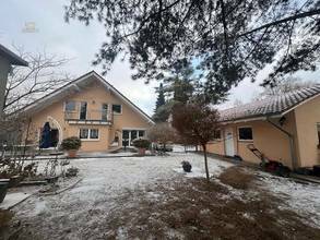 AuÃenansicht Haus+Garage