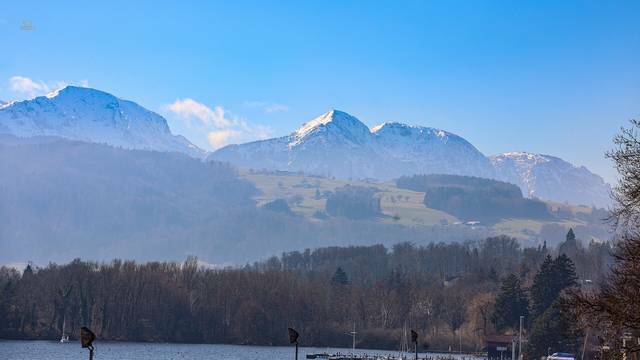 KITZIMMO-Altbauwohnung in erster Seereihe kaufen - Immobilien Gmunden.