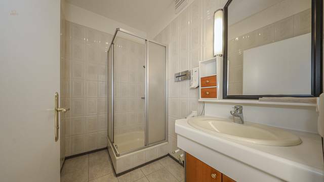 KITZIMMO-Altbauwohnung in erster Seereihe kaufen - Immobilien Gmunden.