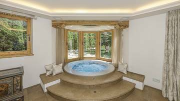 KITZIMMO-Exklusive Luxusvilla mit Freizeitwohnsitz auf der Bichlalm - Immobilien KitzbÃ¼hel.