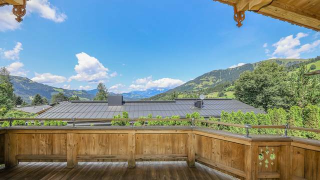 KITZIMMO-Exklusive Luxusvilla mit Freizeitwohnsitz auf der Bichlalm - Immobilien KitzbÃ¼hel.