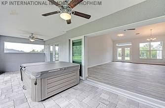 überdachte Terrasse vom WZ aus