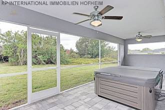 überdachte Terrasse