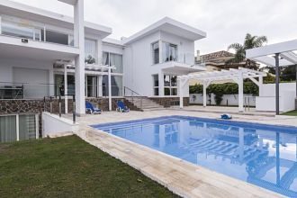 Luxus-Villa in Nueva Andalucia