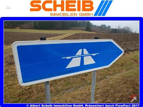 unmittalbar an der Autobahn