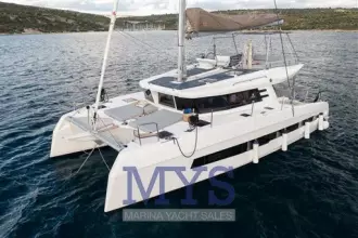 DUFOUR 44 CATAMARANS (5)