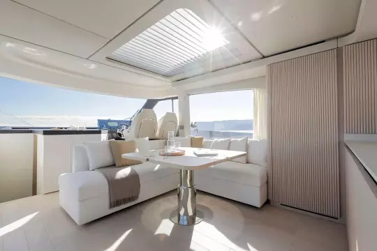 Azimut Seadeck 6
