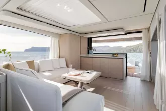 Azimut Seadeck 6