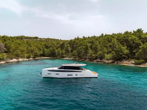 Azimut Seadeck 6