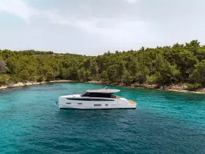 Azimut Seadeck 6