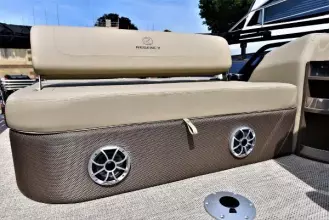 Stern Seat