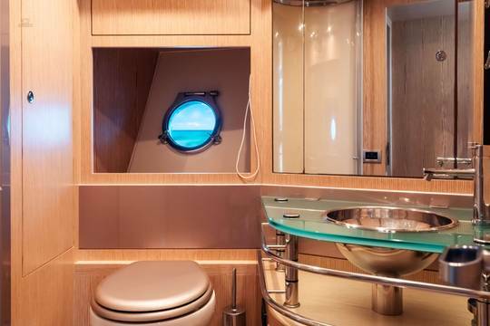 Riva-Super-Ego-68-motor-yacht-for-sale-interior-image-Lengers-Yachts9-scaled.jpg